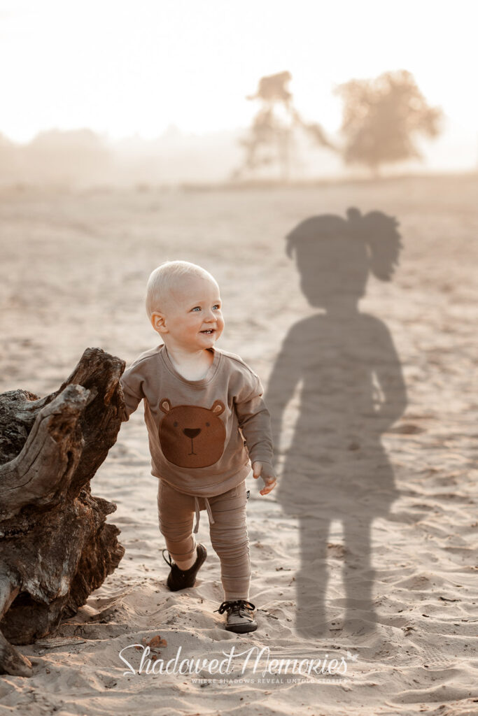 Shadowed Memories family photo with lost baby Miscarriage or stillbirth family photo changes by Dasja Dijkstra from the Netherlands Schaduwfoto
