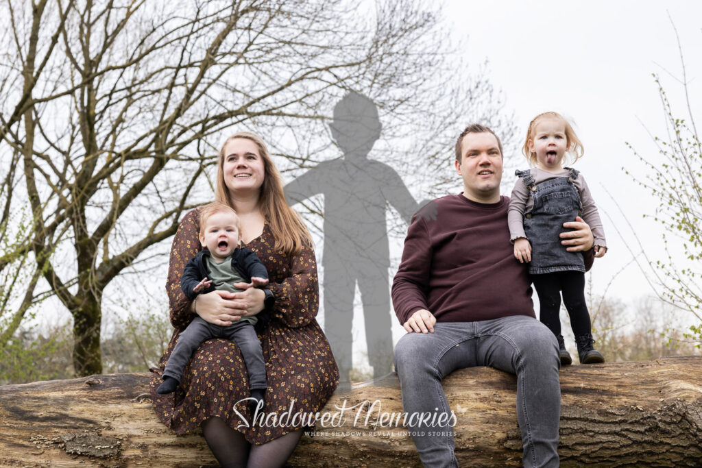 Shadowed Memories family photo with lost baby Miscarriage or stillbirth family photo changes by Dasja Dijkstra from the Netherlands Schaduwfoto